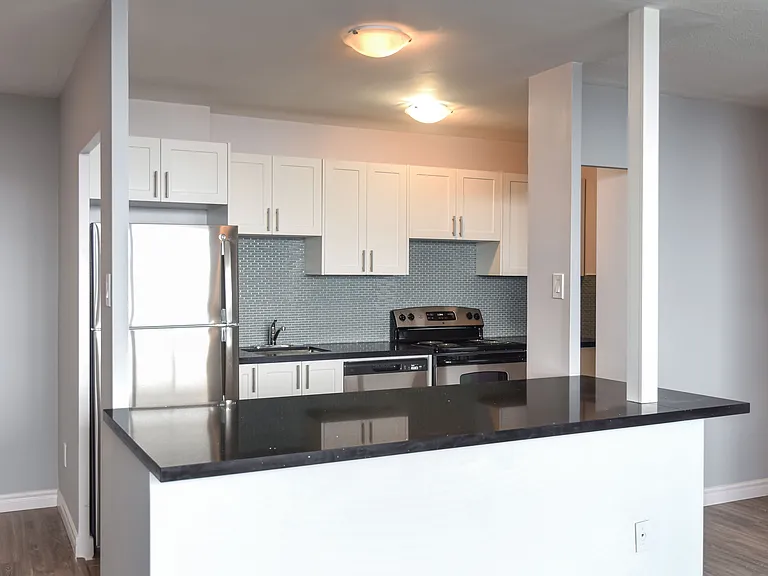 2185 Lawrence Ave E — Photo 23