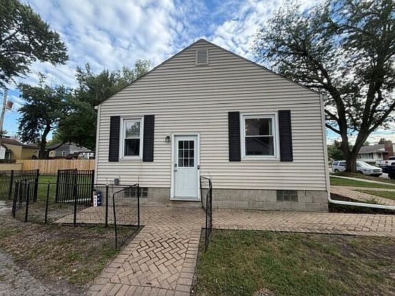 2nd image of 234 S Ridge St
