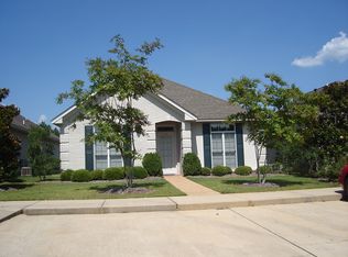 148 Garden Ct, West Point, MS 39773