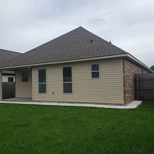102 Sabine Dr — Photo 21