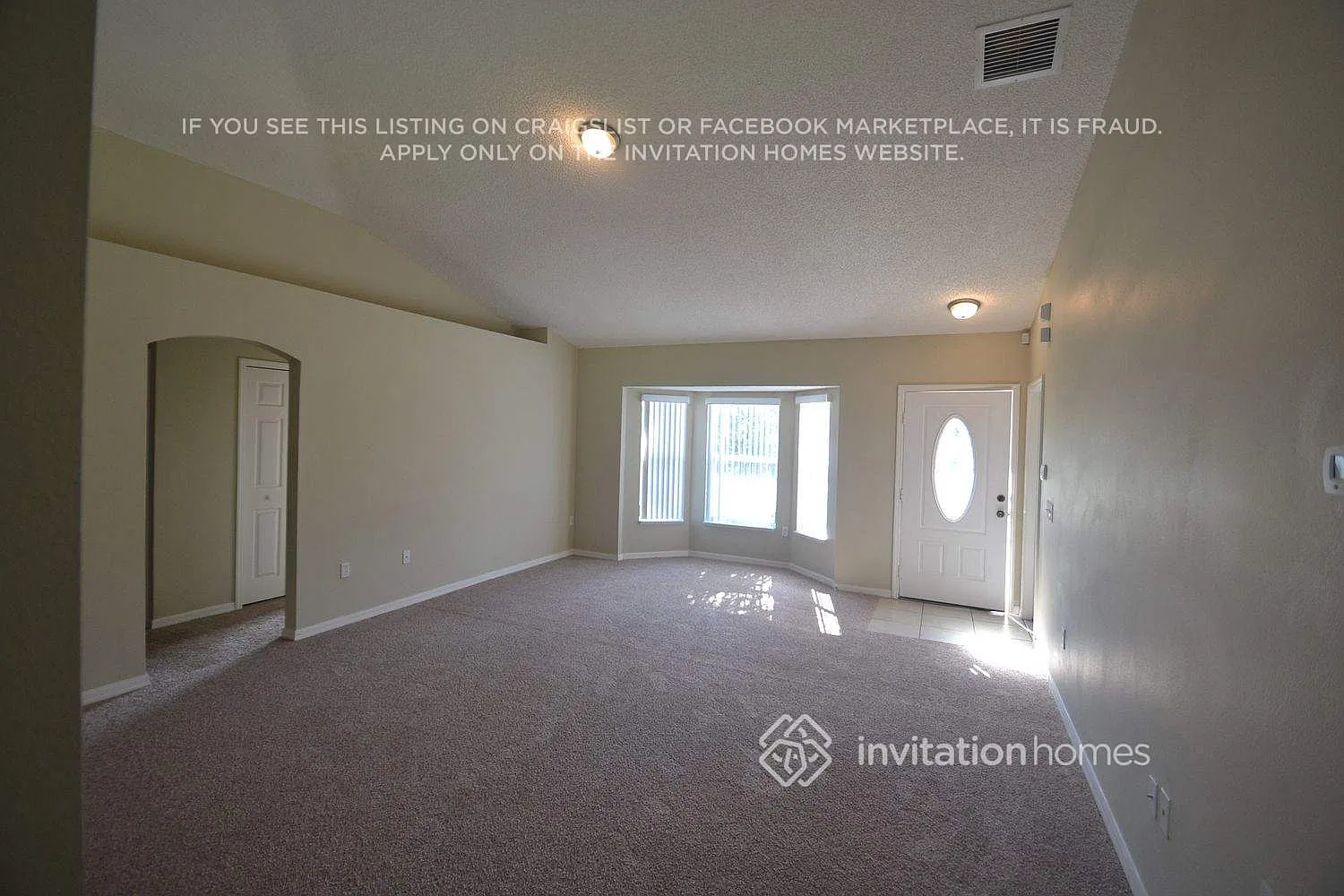 2920 Grayton St Deltona, FL 32738 — Photo 2