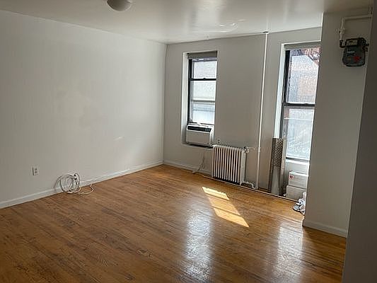 1st image of 238 Elizabeth St APT 4