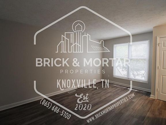 4th image of 4045 Heather Ct
