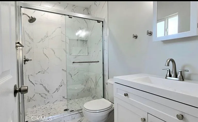 5830 N Vista St — Photo 10