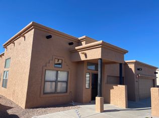 598 Canyon Point Rd, Las Cruces, NM 88011