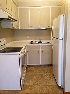 1st image of 1550 Eustis St APT B