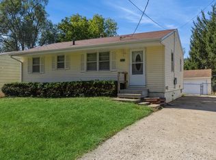 2912 E 36th Ct, Des Moines, IA 50317