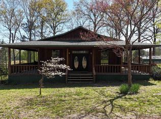 100 Robinhood Ln, Texarkana, AR 71854