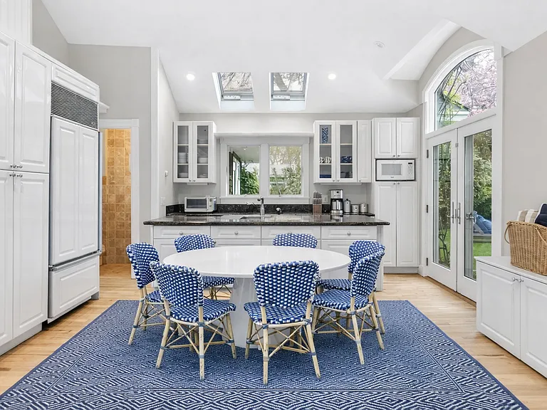 14 Barns Ln — Photo 18