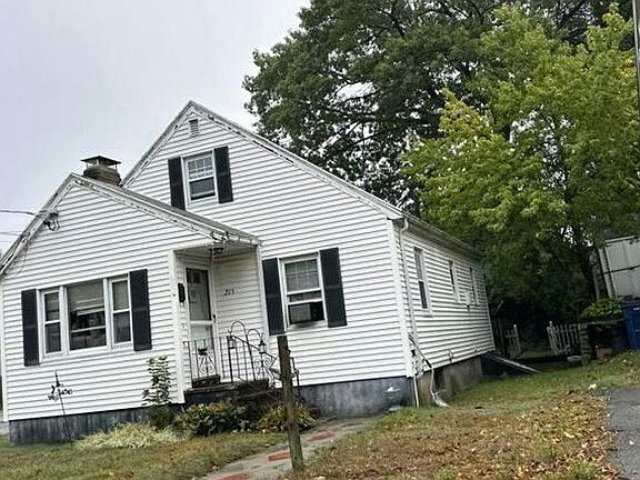 2nd image of 215 Stimson St