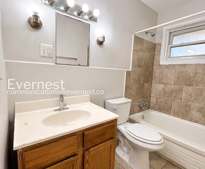 1359 Cove Ln — Photo 6