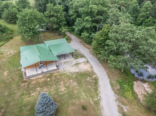 11 Sam Marsh Rd, Crossville, TN 38572