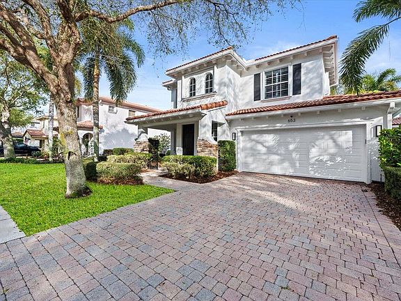 2nd image of 653 Castle Drive
