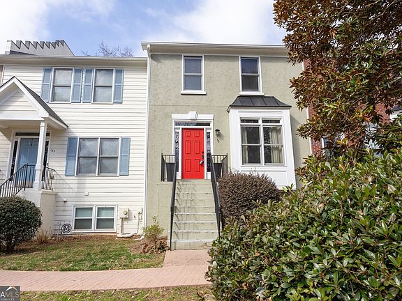 3rd image of 260 Manning Rd SW Unit 136