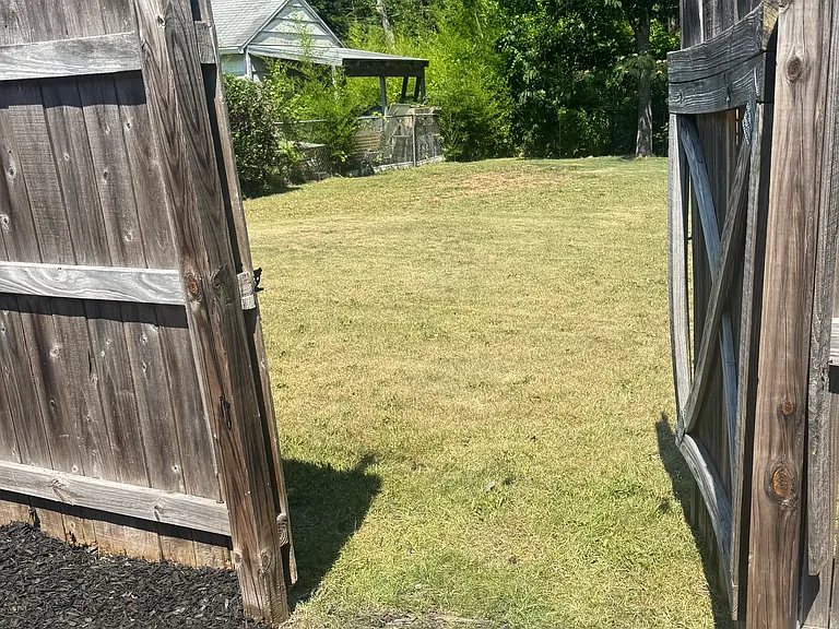 449 Lynhurst Dr — Photo 34