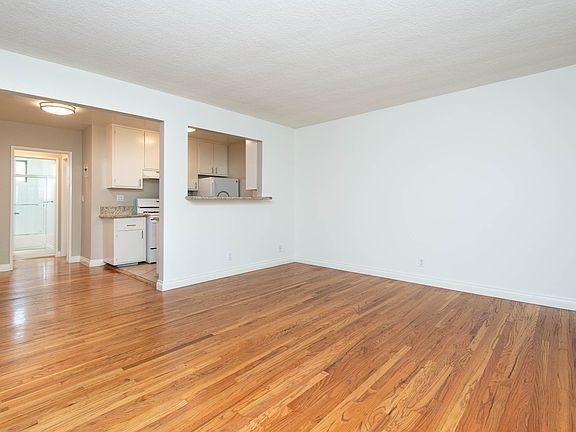 2nd image of 11510 Iowa Ave APT 2