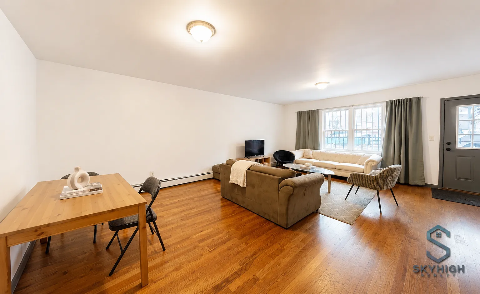 371 Kosciusko Street — Photo 3
