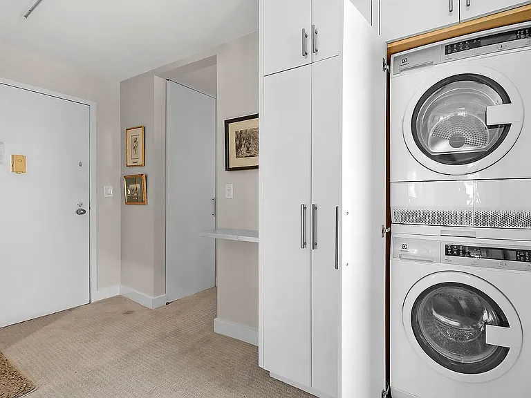 1 Irving Pl #G26D — Photo 17