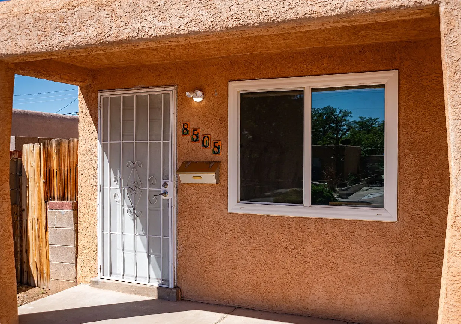 3 bed, 2.0 bath, 1680 sqft, $1,795 — Photo 2