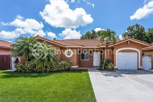 18109 SW 139th Path Photo 1