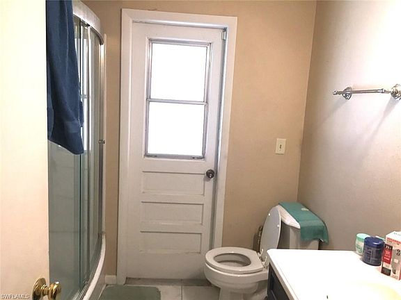 3rd image of 2128 SE 10th Ln