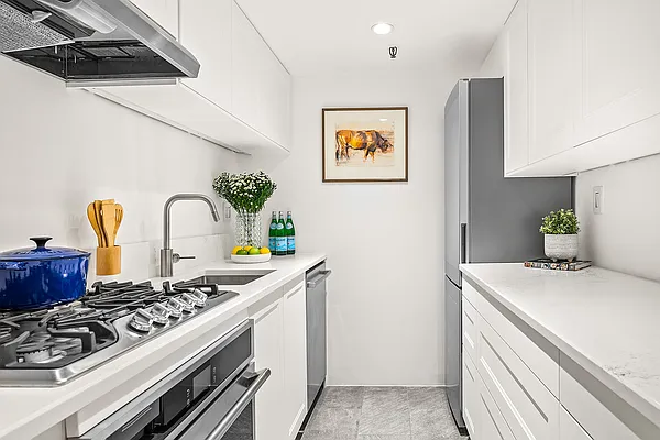 Sold by Corcoran | media 6