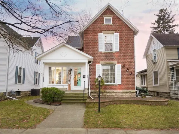 1535 W Garrison St, Fremont, OH 43420