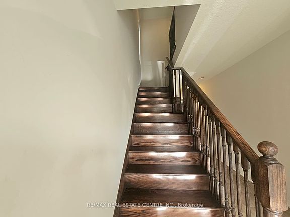 2nd image of 109 Freedom Cres