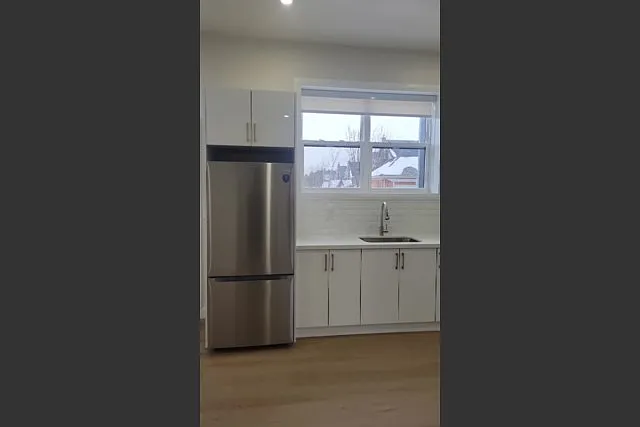 304 Albert St W #102 — Photo 3