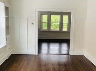 2042-2044 Lewis Dr, Lakewood, OH 44107