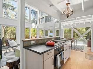 40 Fir Ave, Woodacre, CA 94973