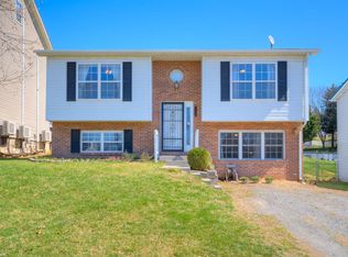 1708 3rd St, Radford, VA 24141