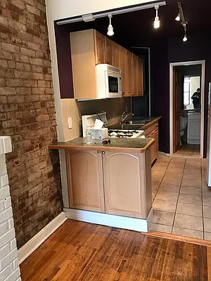 Rented by Chartwell Manhattan Realty | media 12