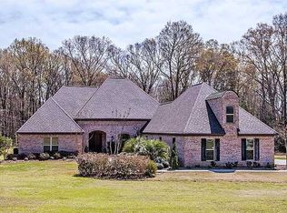 1855 Clinton Raymond Rd, Clinton, MS 39056