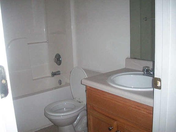 5th image of 3021 Fields Dr
