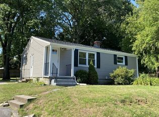 70 Plumtree Cir, Springfield, MA 01118