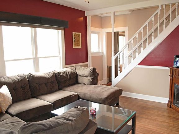 4th image of 152 N Mill St