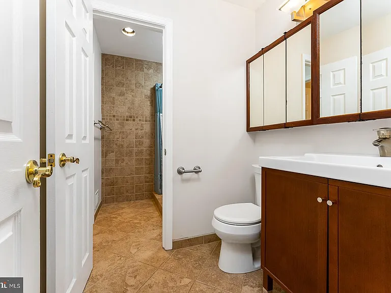 8415 Hollis Ln — Photo 29