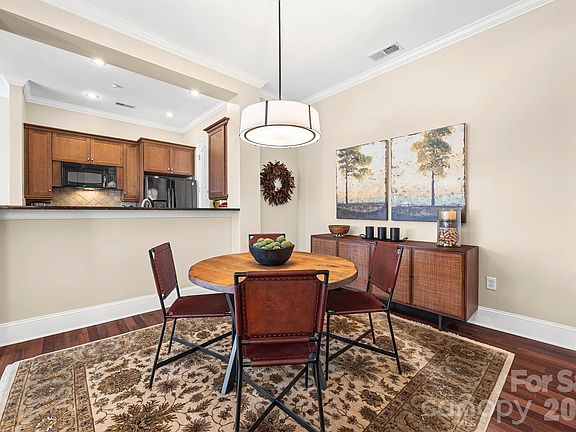 5th image of 5425 Closeburn Rd APT 214