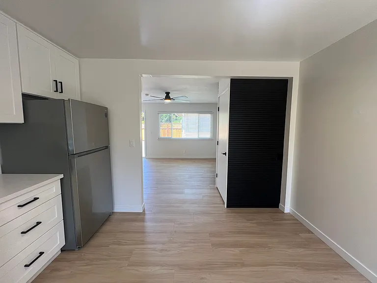 1909 San Ramon Ave #3 — Photo 3