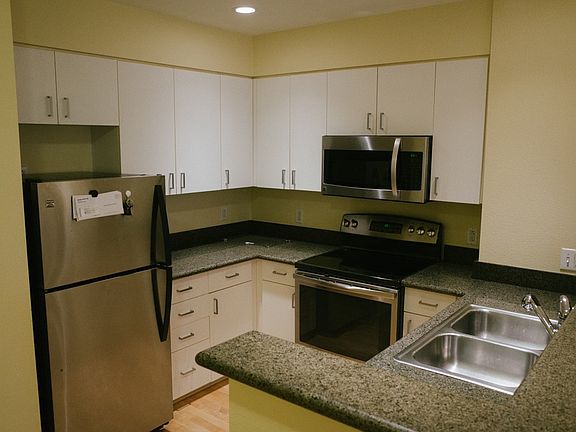 3rd image of 8400 Oceanview Ter APT 114