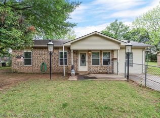 924 Harris Dr, Alma, AR 72921