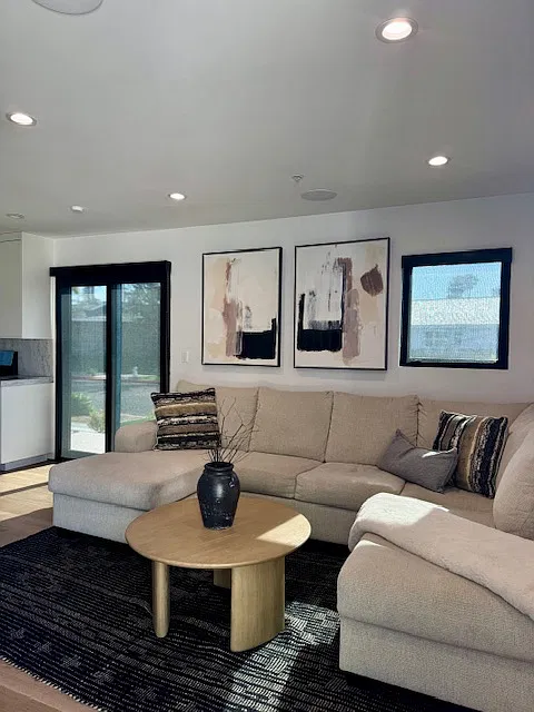 Altura Dr, Corona Del Mar — Photo 2