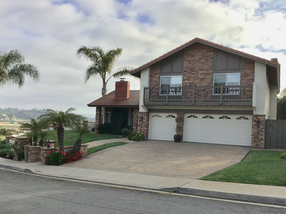 1st image of 825 Santa Inez