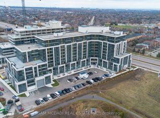 405 Dundas St W #824, Oakville, ON L6M 4M2