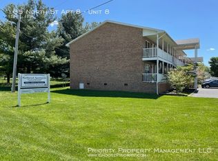 165 North St APT 8, Elkton, VA 22827