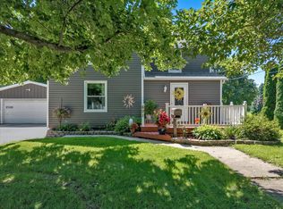 601 W Court St, Cambridge, IL 61238