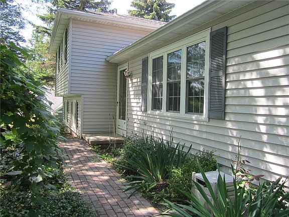 2nd image of 57 Wincanton Dr