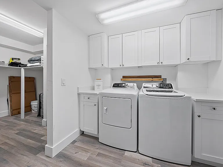 101 S Seas Dr #105 — Photo 21