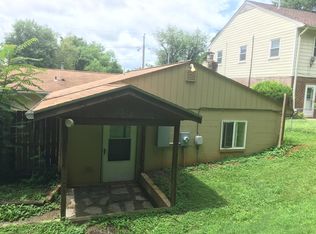 1407 Hampton St #B, Charlottesville, VA 22902